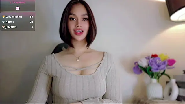Anna_HollyDoll webcam