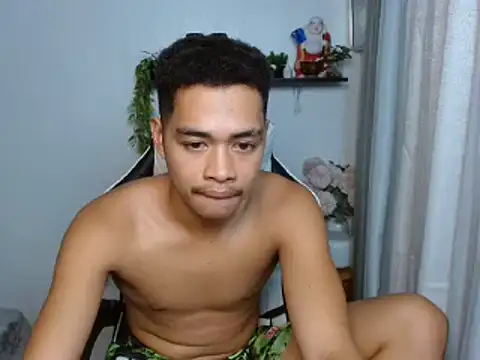 curlyasian_njxx webcam
