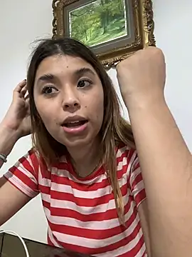 baddieasiantv webcam