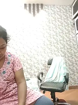 Cute-Janvi20 webcam