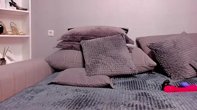 Jullia_Moor