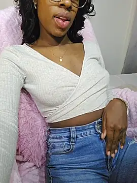 Im_Camila__ webcam