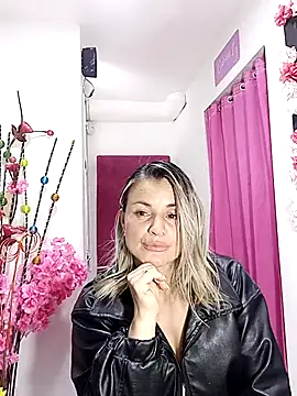 sweetfantasyy69 webcam
