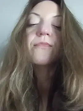 KattyLuuu webcam