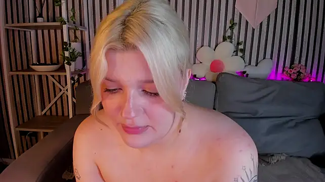 Michele_Greenn webcam
