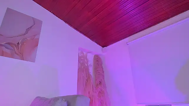 Amelie_Wine webcam