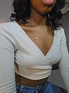 Im_Camila__ webcam
