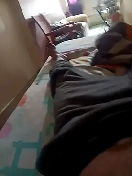 Hornymale19871 webcam