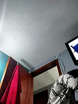 laura_mon webcam