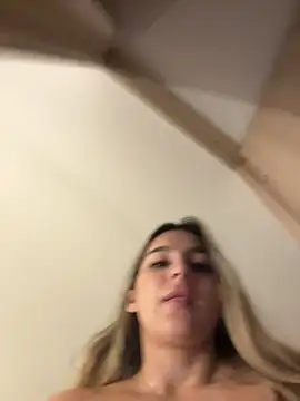 oriana_zoeee webcam