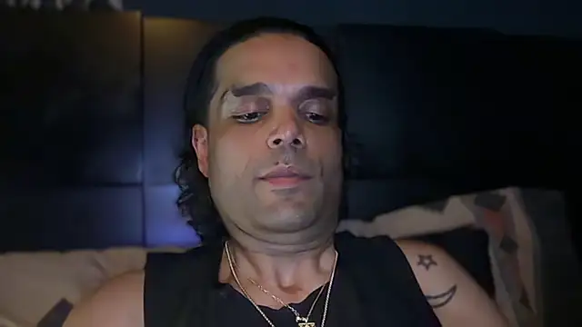 icebergslim281 live sex cam