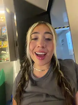 ManuelaVeeleez webcam