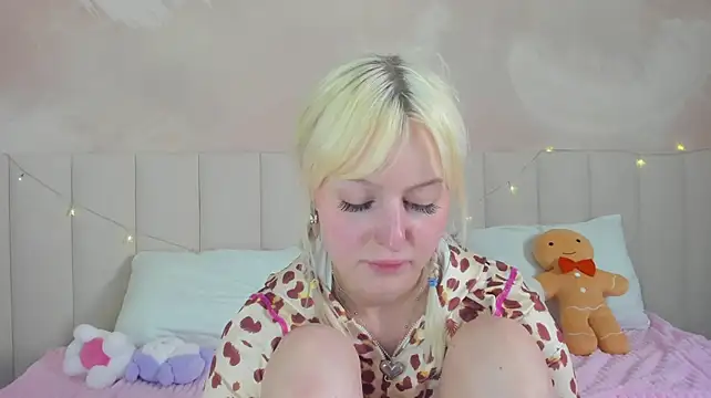 AdeleSilvy webcam