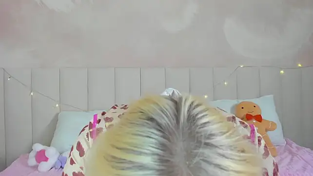 AdeleSilvy webcam