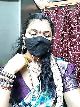 Leela_555 webcam