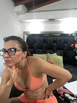Arianna_Jones1