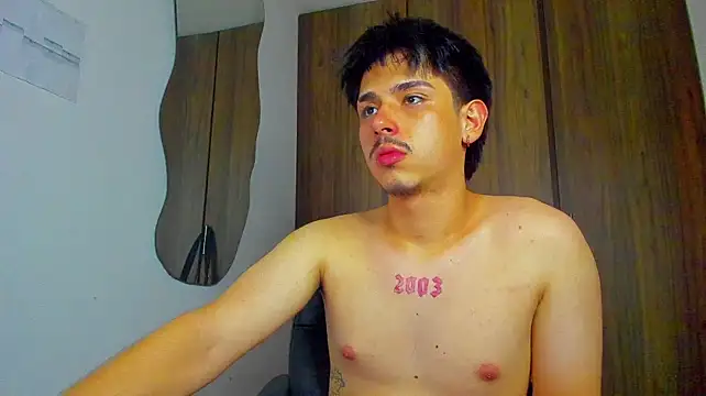 Maximo_Miller webcam
