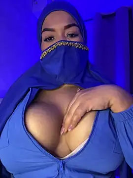 thaira_aly webcam