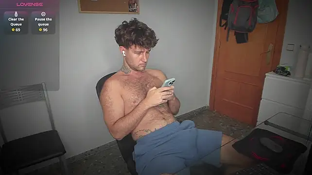 HonestAndrew webcam