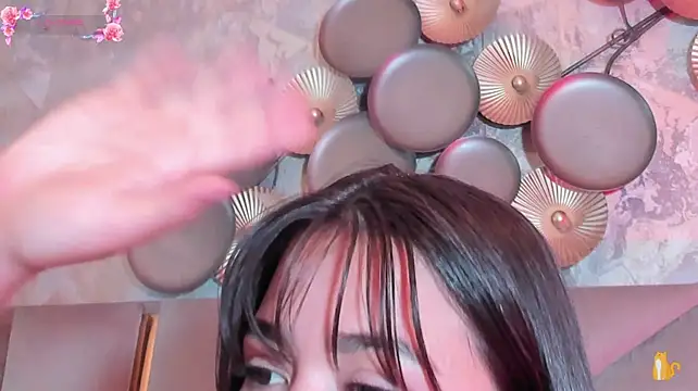 KimDevinne webcam