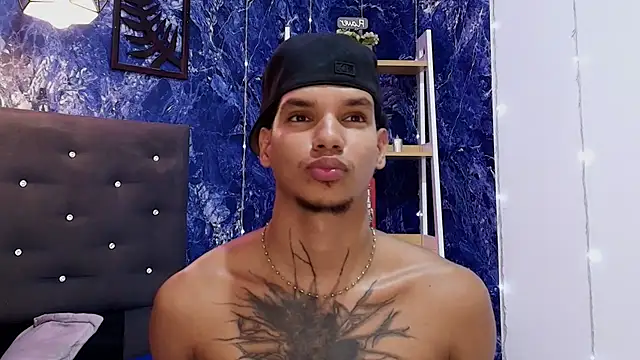 kai_storm77 webcam