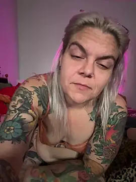 CherryBombBomb webcam