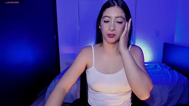 MeganWhite3 live cam on StripChat