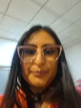 Amber_gold_ live cam on StripChat