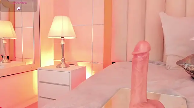 TahliaMoreau webcam