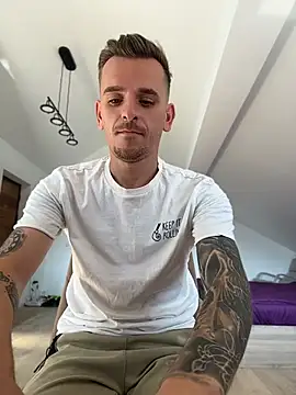 Huge_cock22cm avatar