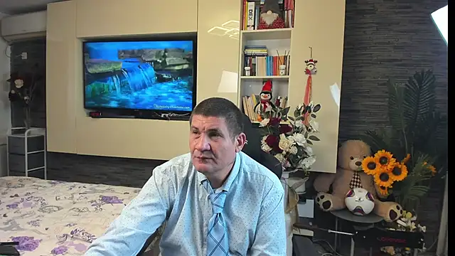 SpartacusDaddy48 webcam
