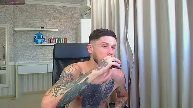 JonahShaw webcam