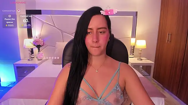 Natasha_Kiim_ webcam