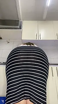 Chloee_Peach