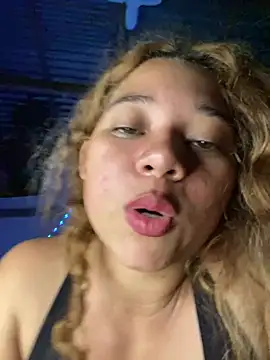 Rico02j live cam room