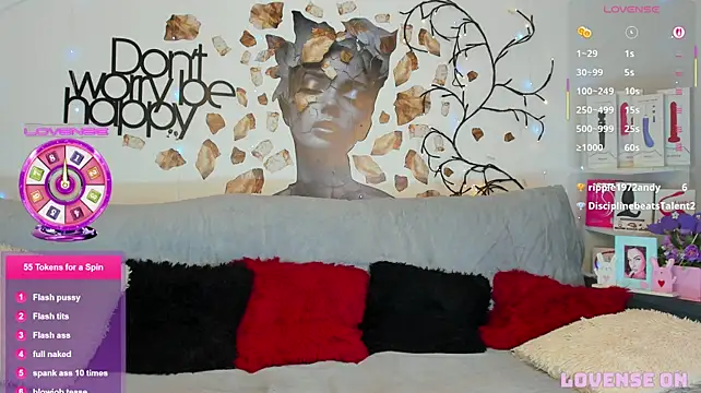 Tara_Bloss webcam