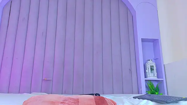 Meganlove__