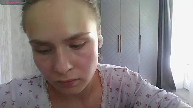 Annie_Cohn webcam