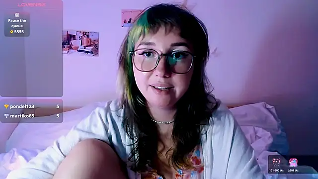 Cosmo_Riri webcam