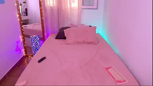 Mar_333 live cam on StripChat