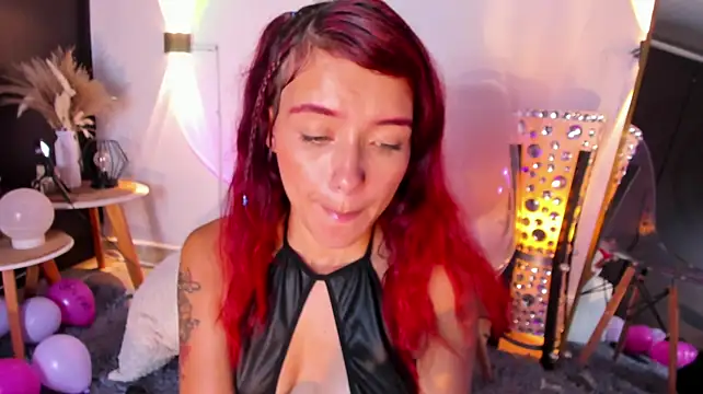 Cherry_Scarlet_ webcam