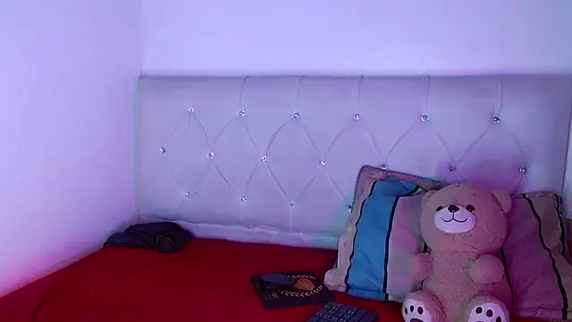Angel_foxc13 webcam