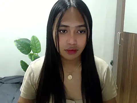 pinay_sofia live cam on StripChat