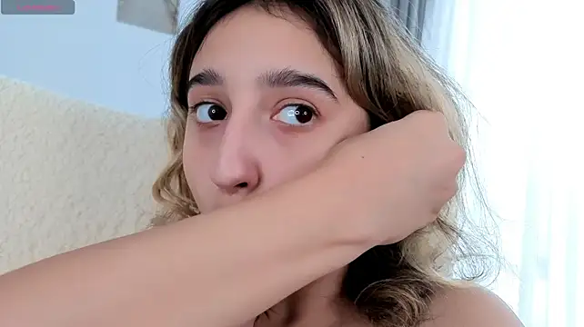 JullyFox webcam
