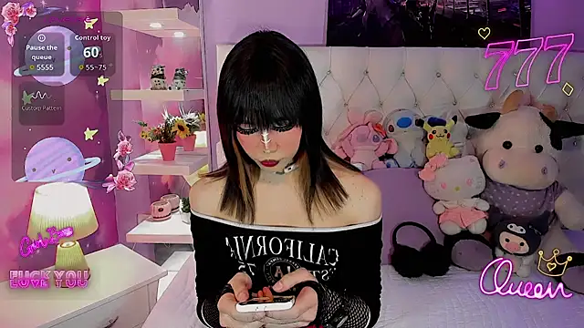 Megaan_Dolll webcam