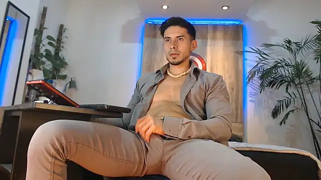 Andrew_4_ live cam on StripChat