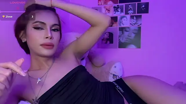 urtwinkbrixz live cam on StripChat