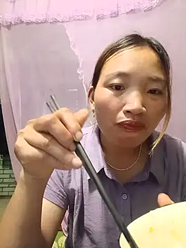 sowbibi- live cam on StripChat