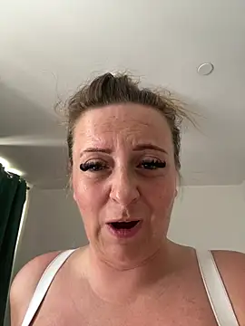 Poppyshaw_