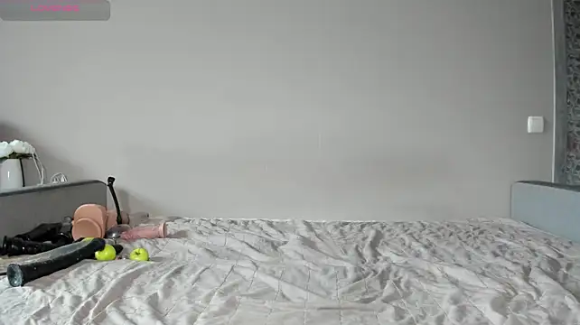 JuiliOnesunray webcam